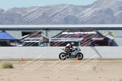 media/Oct-05-2025-CVMA (Sun) [[beeef4f201]]/Race 10-Formula Lightweight Twins Shootout/